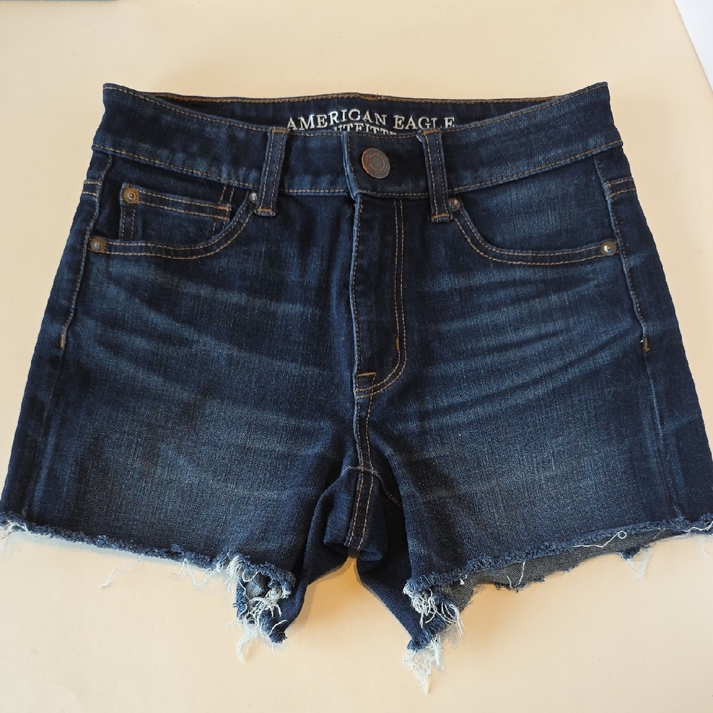 American Eagle Hi-Rise Shortie 360° Super Stretch Shorts Size 2